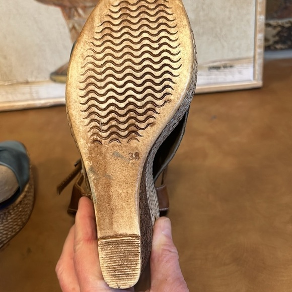 Gianvito Rossi Blue & Brown Leather High Platform Sandals  size 38 (7.5) - Picture 8 of 10